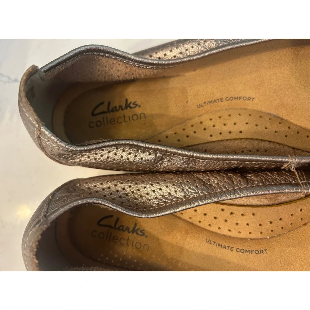 Clarks Collection Flats Pewter Metallic Perforated Leather Ultimate Comfort 11M